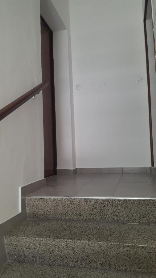 Karina House - Como Luaran gambar