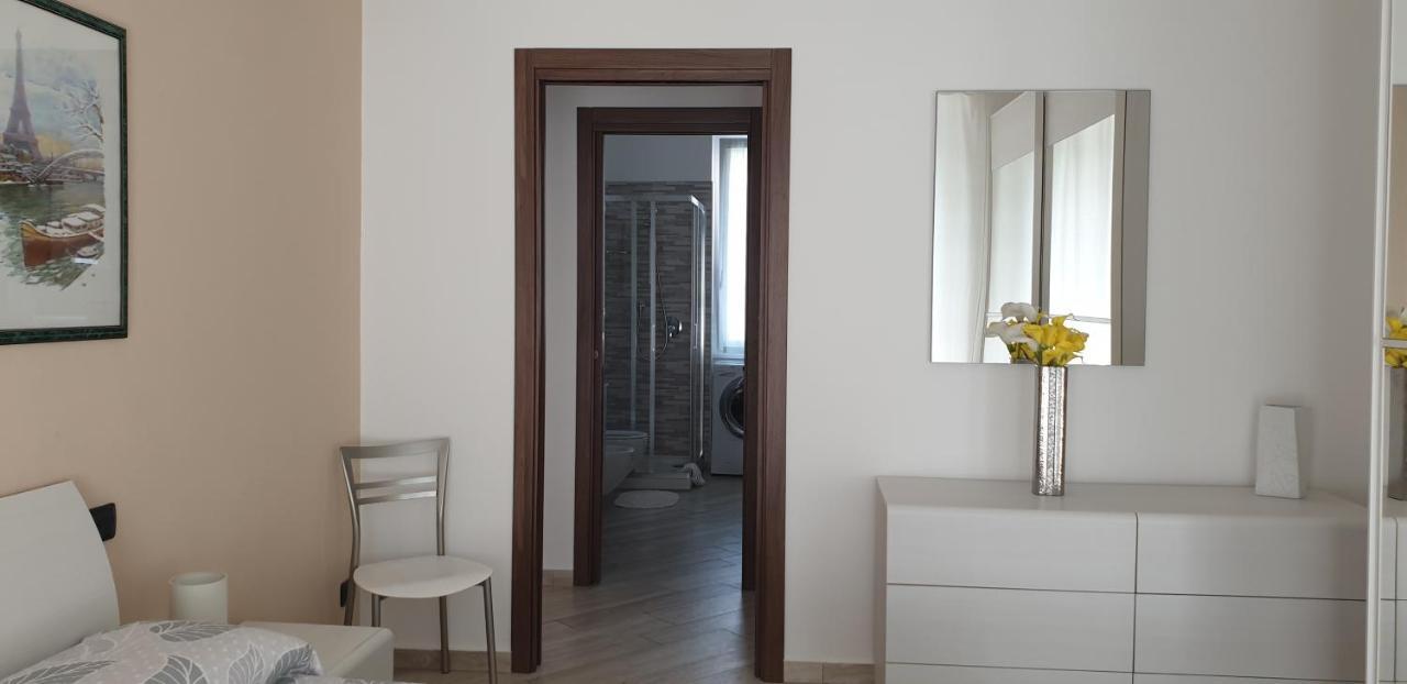 Karina House - Como Luaran gambar