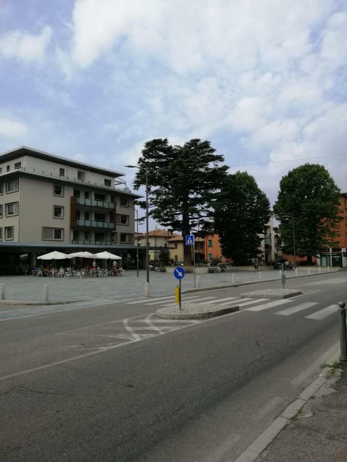 Karina House - Como Luaran gambar